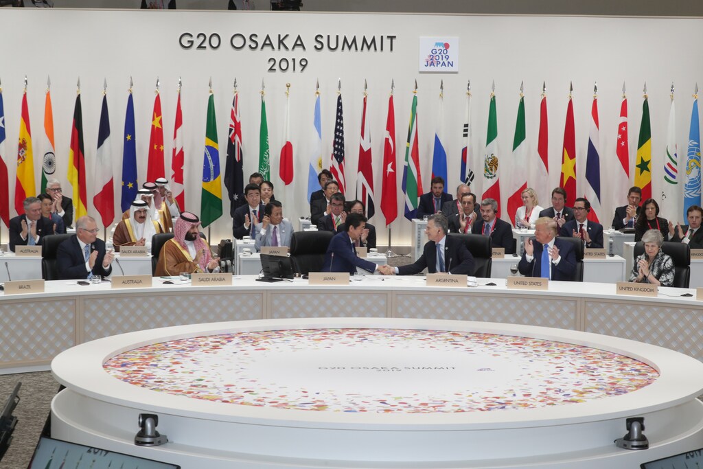 G20 leaders and delegates attend the closing session of G20 leaders summit in Osaka, Japan, June 29, 2019. G20 Osaka Summit Photo/Handout via Reuters ATTENTION EDITORS - THIS PICTURE WAS PROVIDED BY A THIRD PARTY. NO RESALES. NO ARCHIVES. MANDATORY CREDIT. - RC1F975421D0