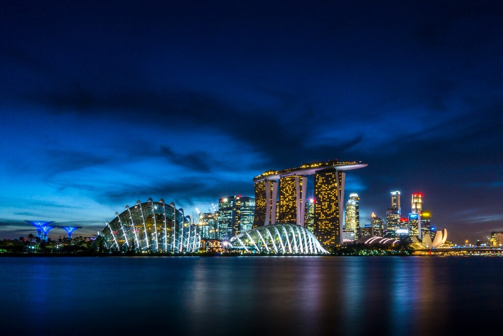 Tras una iniciativa gubernamental lanzada el año pasado, Singapur ha presentado más de 100 soluciones de IA generativa.