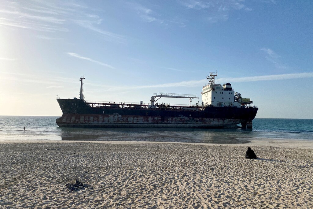 Image of an oil tanker in the United Arab Emirates