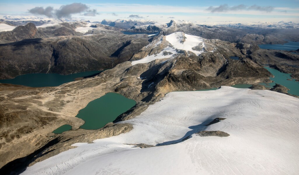 Melting ice is seen in the south of Nuuk, Greenland, September 13, 2021. REUTERS/Hannibal Hanschke - RC22PP9G97QL