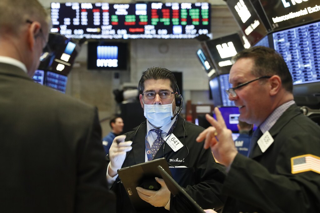 Traders work on the floor of the New York Stock Exchange (NYSE) in New York, U.S., March 20, 2020. REUTERS/Lucas Jackson - Coronavirus china virus health healthcare who world health organization disease deaths pandemic epidemic worries concerns Health virus contagious contagion viruses diseases disease lab laboratory doctor health dr nurse medical medicine drugs vaccines vaccinations inoculations technology testing test medicinal biotechnology biotech biology chemistry physics microscope research influenza flu cold common cold bug risk symptomes respiratory china iran italy europe asia america south america north washing hands wash hands coughs sneezes spread spreading precaution precautions health warning covid 19 cov SARS 2019ncov wuhan sarscow wuhanpneumonia pneumonia outbreak patients unhealthy fatality mortality elderly old elder age serious death deathly deadly women business businesswoman businessman corporation corporate finance wall street stock exchange capitalism private ownership board c-suite CEOs CFOs corporation united states us america wall street change gender parity equality goldman sachs davos industry representation fair finance fiscal financial economics economies trading trade price money profit value men male female change changing 2020 future taxation tax wealth gross domestic product gdp