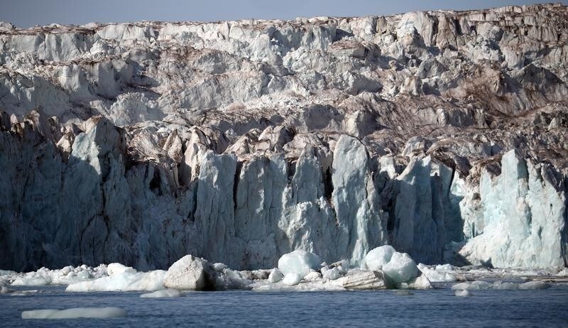 The Wahlenberg Glacier is seen in Oscar II land at Spitsbergen in Svalbard, Norway, August 5, 2019. REUTERS/Hannah McKay SEARCH "SVALBARD CLIMATE" FOR THIS STORY. SEARCH "WIDER IMAGE" FOR ALL STORIES. - RC18DAE59B80