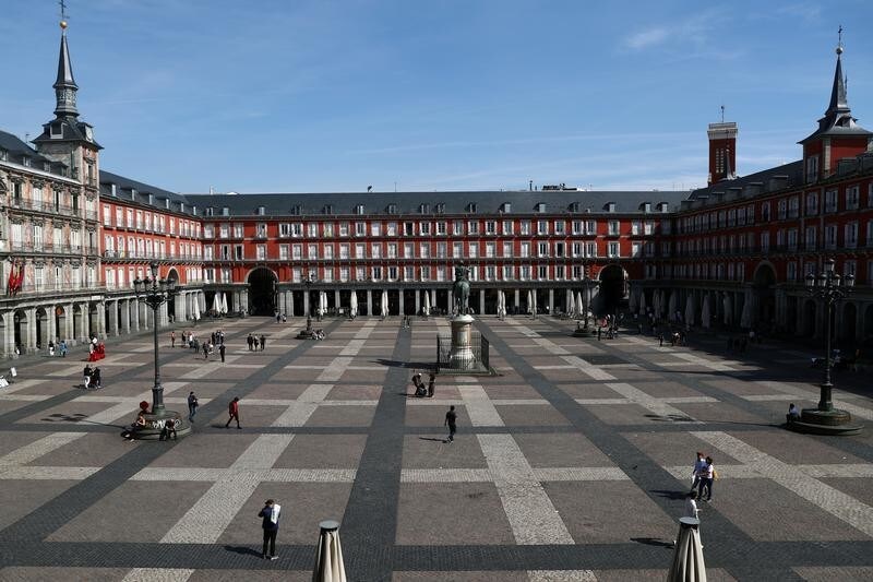General view of the famous landmark Plaza Mayor square with unusually few people visiting due to the coronavirus outbreak in central Madrid, Spain, March 13, 2020. REUTERS/Sergio Perez - RC22JF9EC375