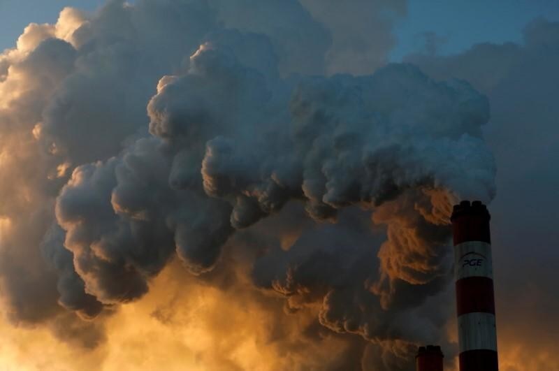 ８月９日、国連の気候変動に関する政府間パネル（ＩＰＣＣ）が気候変動に関する報告書を公表した。ポーランド・ベウハトゥフの火力発電所で２０１８年１１月撮影