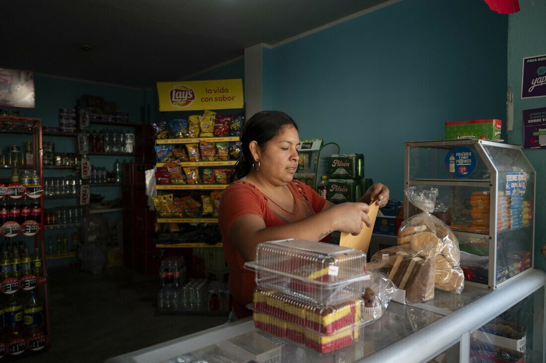 Lizbeth Norma Alejandro Gómez in one of her Lima stores, illustrating how the gender gap may be closed with targeted giving