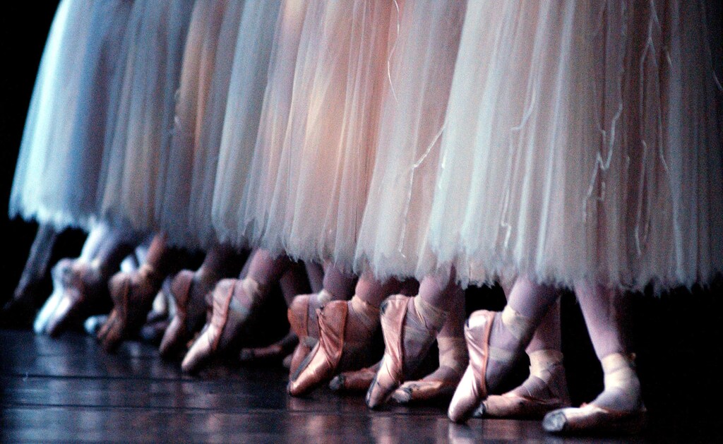 Members of the Royal Ballet perform during the dress rehersal for 'Giselle' at The Royal Opera House in Covent Garden, London January 9, 2004. The performance opens to the public on January 12. Pictures of the month January 2004 BLIFE REUTERS/Natasha-Marie Brown NMB/MD/GM - RP4DRIGVXJAB
