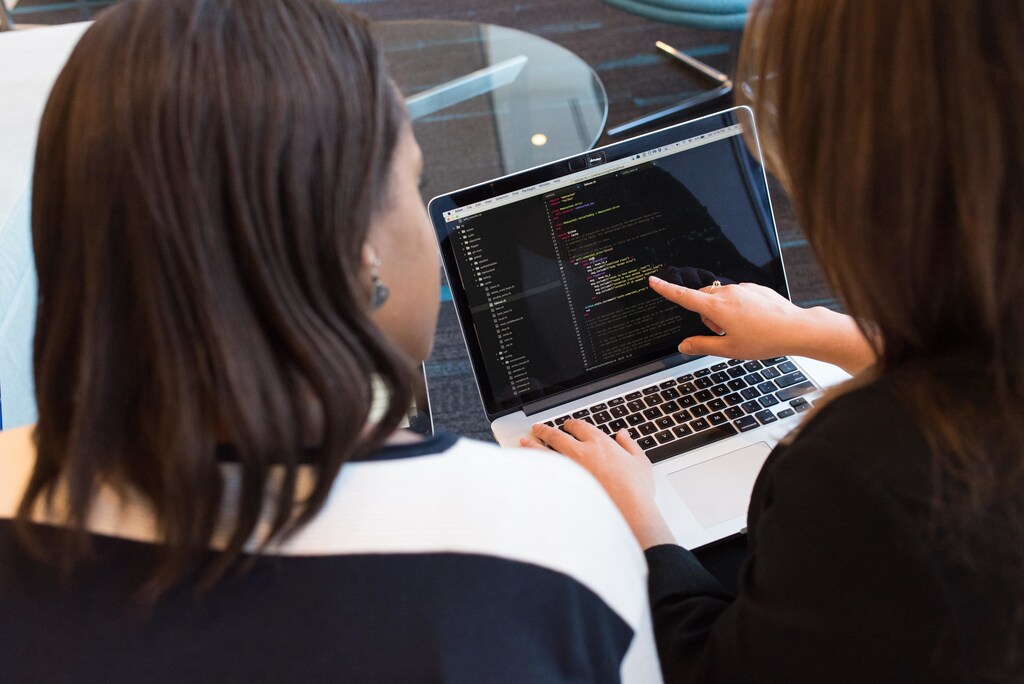 women working in technology digital skills
