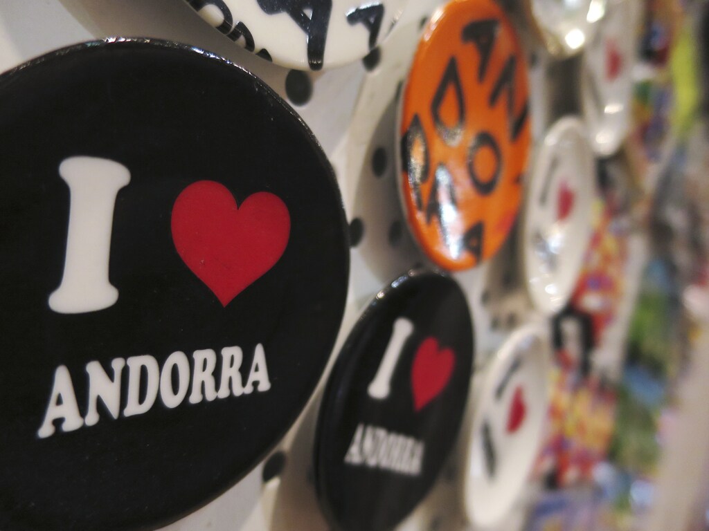 Magnets are displayed at a souvenir shop in Andorra la Vella, March 12, 2015. REUTERS/Sergio Perez (ANDORRA - Tags: SOCIETY) - GM1EB3D061Y01