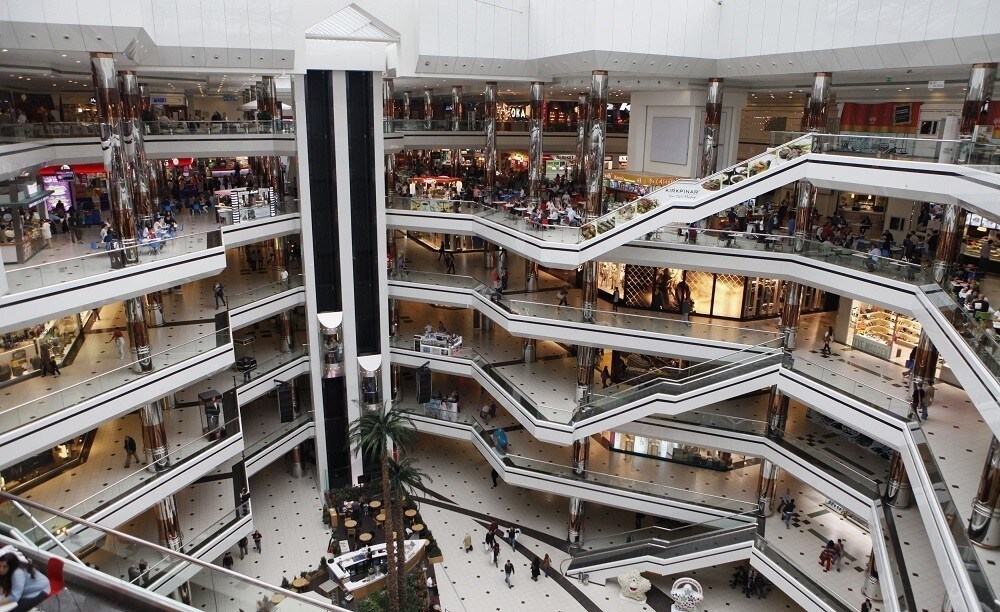 People stroll at a shopping mall in Istanbul October 10, 2011. In a country where per capita incomes are up 40 percent since 2001, consumer's hunger for goods and services is explosive. The $735 billion economy grew 8.8 percent in the second quarter of 2011, faster than India?s and more than four times the pace of the euro zone. Loans, corporate profits and sales of cars and electronics are still rising at double-digit clips. Picture taken October 10, 2011.