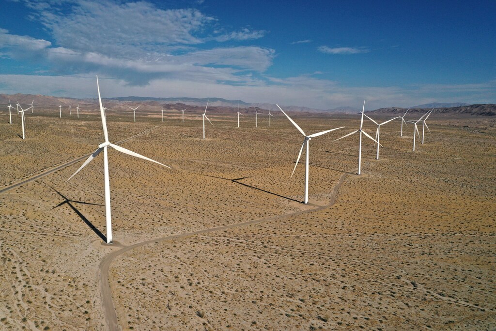 Power-generating Siemens 2.37 megawatt (MW) wind turbines are seen at the Ocotillo Wind Energy Facility as the spread of the coronavirus disease (COVID-19) continues in this aerial photo taken over Ocotillo, California, U.S., May 29, 2020. Picture taken with a drone. REUTERS/Bing Guan REFILE - CORRECTING CITY - RC2OYG9NINL2
