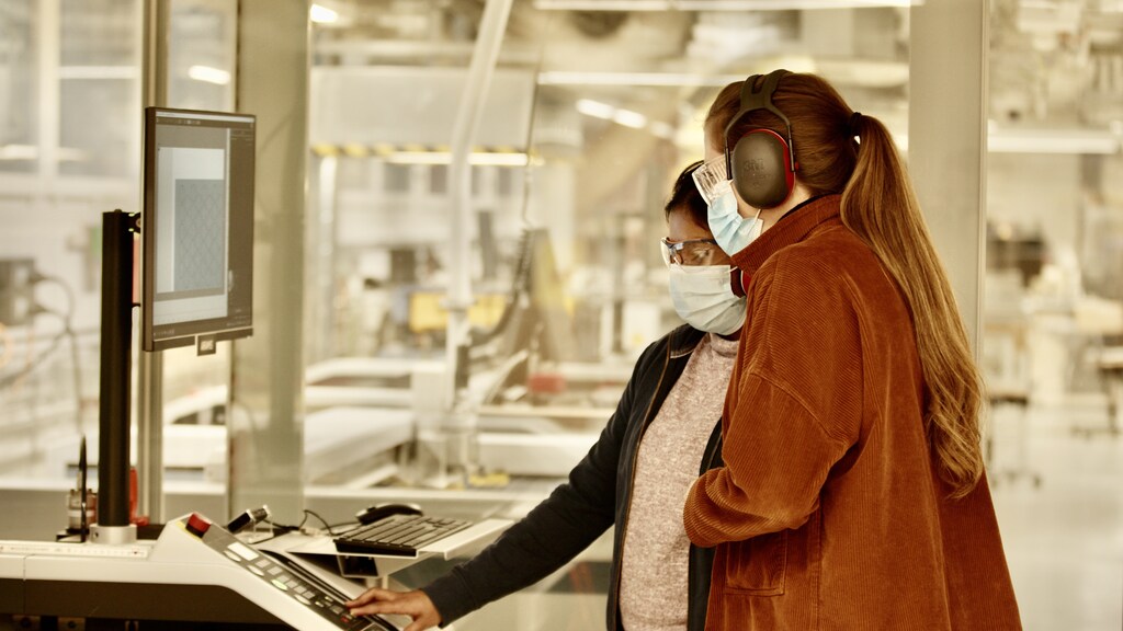 How can we foster circular construction and make it profitable in the complex world of today?