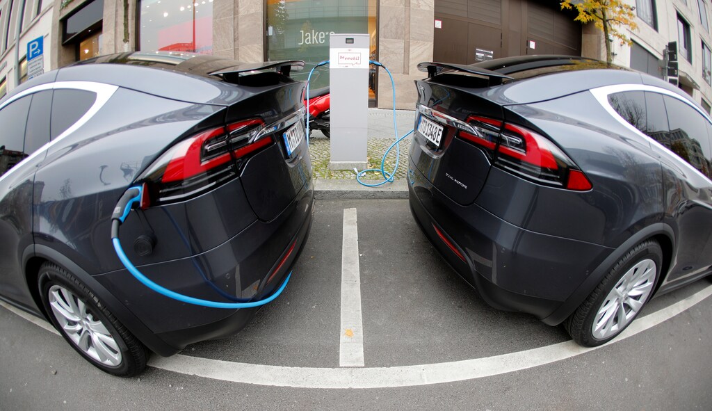 Electric vehicles could lead us to a low-carbon future – if we can recycle their batteries.