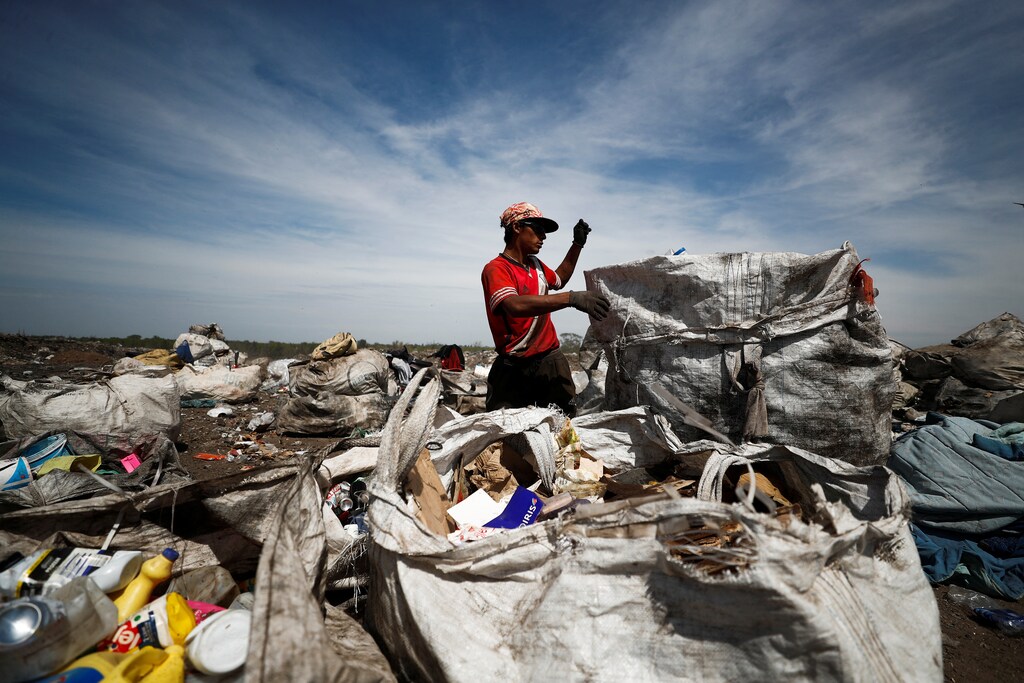 Some 353 million tons of plastic are generated each year, of which two-thirds will have a life span of less than five years before becoming discarded plastic waste.