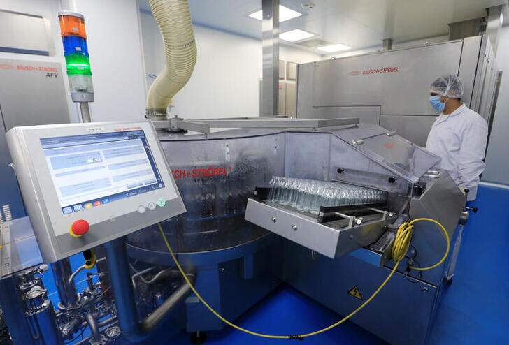 A lab technician works on investigational coronavirus disease (COVID-19) treatment drug "Remdesivir" at Eva Pharma Facility in Cairo, Egypt June 25, 2020. REUTERS/Amr Abdallah Dalsh