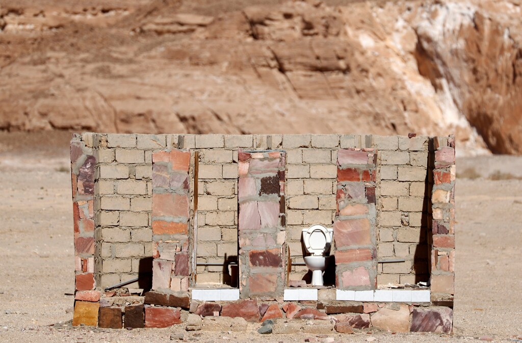 A toilet is seen in Taba Protectorate at the new road to Saint Catherine, in the Sinai Peninsula, south of Cairo, Egypt December 12, 2018. Picture taken December 12, 2018. REUTERS/Amr Abdallah Dalsh - RC1EC99D1C50