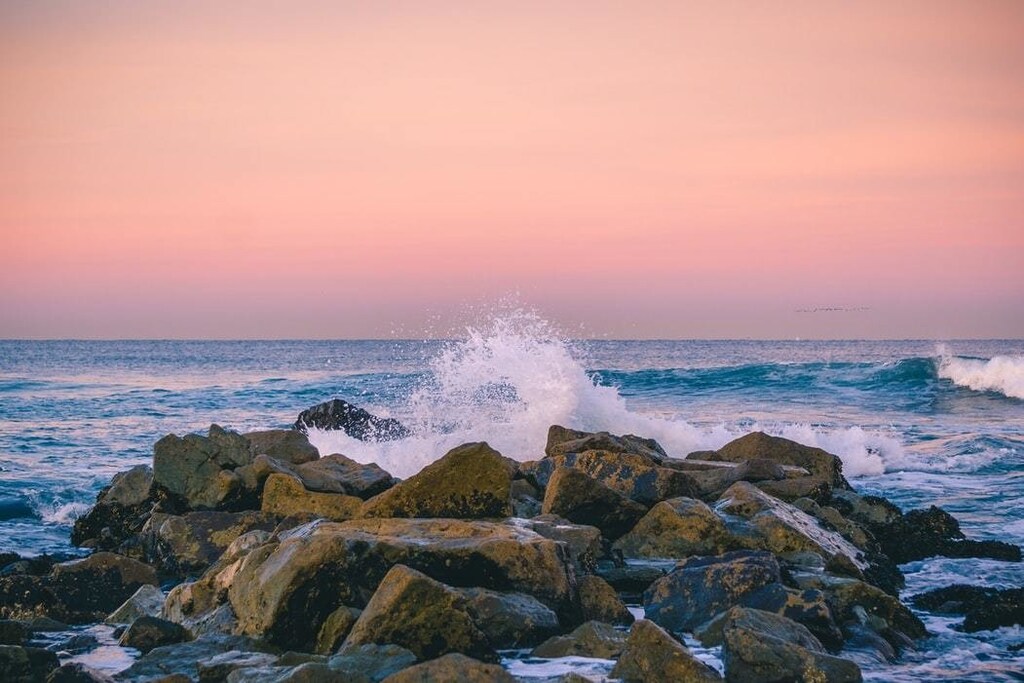 A photo of the ocean, one of the Earth's most important and biggest ecosystems.