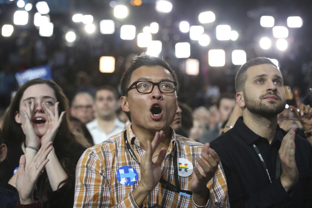 Supporters of Democratic U.S. presidential nominee Hillary Clinton react as they watch results at the election night rally in New York, U.S., November 8, 2016. REUTERS/Adrees Latif - RTX2SO02