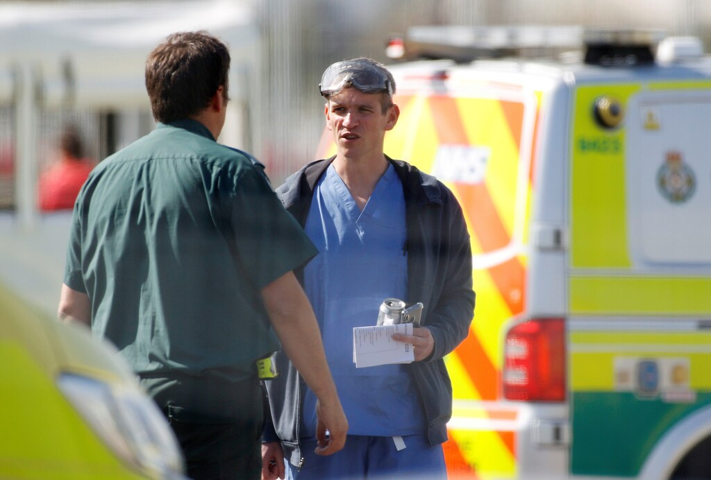 Medical staff are seen at the NHS Nightingale Hospital at the Excel Centre in London as the spread of the coronavirus disease (COVID-19) continues, London, Britain, April 14, 2020. REUTERS/John Sibley - RC2A4G9JY3WW