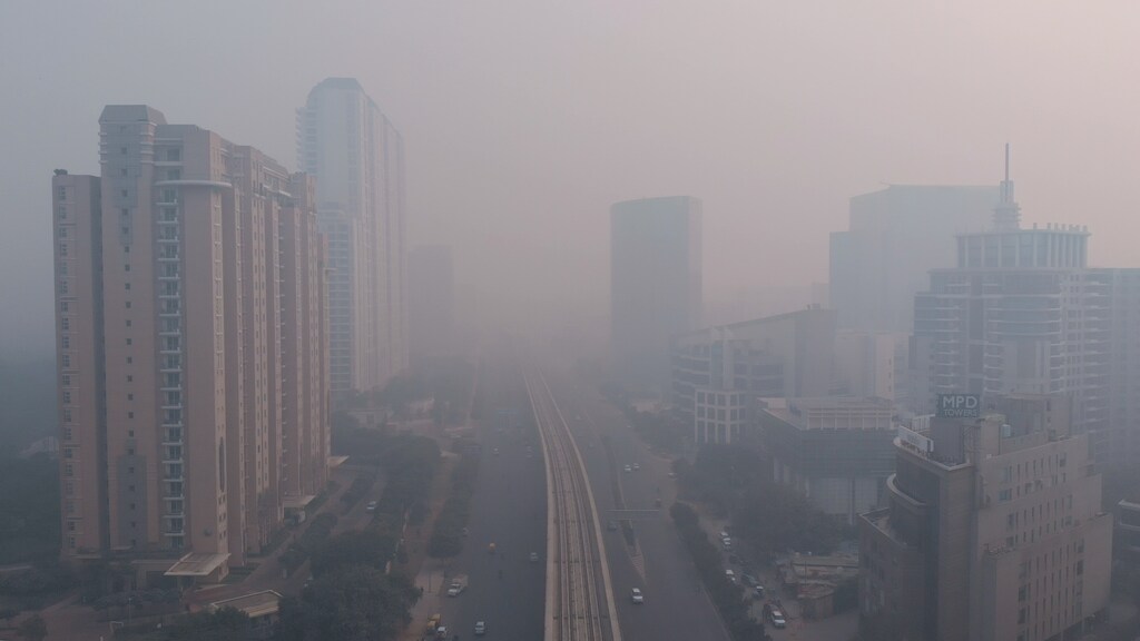 India and Pakistan are both afflicted by smog. Could it provide an opening for collaboration?