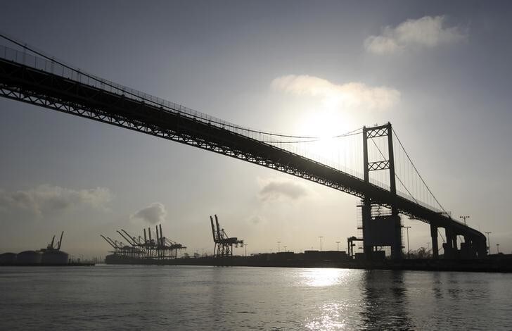 The Vincent Thomas Bridge is seen at the Port of Los Angeles in Los Angeles, California, May 30, 2012. Picture taken May 30, 2012. REUTERS/David McNew (UNITED STATES - Tags: BUSINESS SOCIETY)