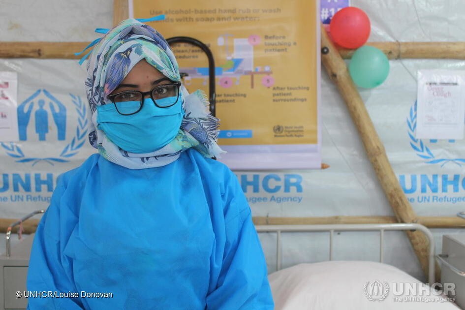 Front-line health workers prepare for action in the newly opened UNHCR SARI ITC ; The humanitarian community intends to prepare a total of 1,900 SARI ITC beds for both refugees and host community in Cox's Bazar District.Today, 21 May UNHCR inaugurated our second Sever Acute Respiratory Infection Isolation and Treatment Centres in Cox's Bazar. Two SARI ITC's were inaugurated this week - the first in Cox's Bazar and will provide care for those with severe symptoms amongst both the refugee and the local population. A total of almost 200 beds are now ready and available for patients.
