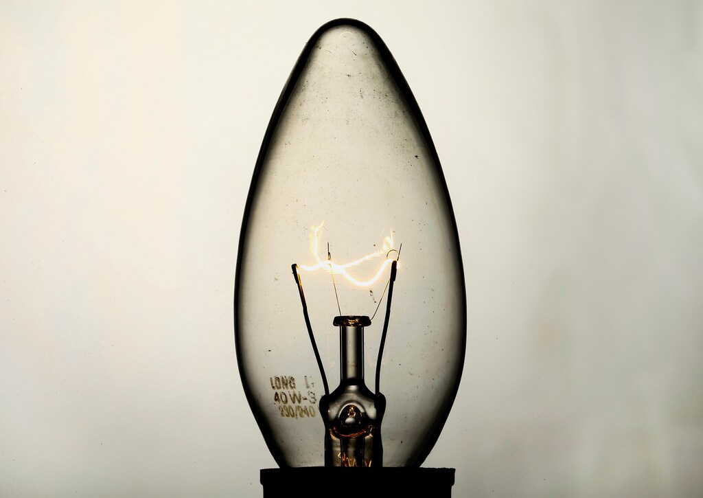 Illustration picture of the filament of an incandescent light bulb shot August 7, 2017. REUTERS/Denis Balibouse/Illustration - RC132A1B6E10