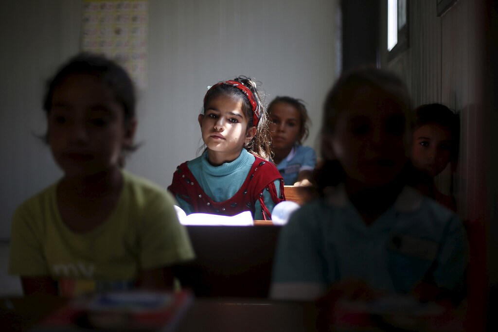 Education skills schoolgirl syrian refugee