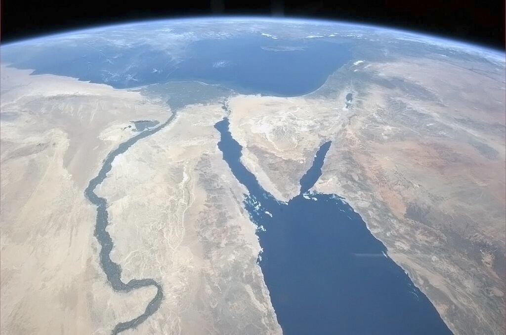 The Nile and the Sinai Peninsula are pictured in this handout photo courtesy of Col. Chris Hadfield of the Canadian Space Agency, who is photographing Earth from the International Space Station, taken on March 20, 2013. REUTERS/CSA/Col. Chris Hadfield/Handout (EGYPT - Tags: SCIENCE TECHNOLOGY ENVIRONMENT) FOR EDITORIAL USE ONLY. NOT FOR SALE FOR MARKETING OR ADVERTISING CAMPAIGNS. THIS IMAGE HAS BEEN SUPPLIED BY A THIRD PARTY. IT IS DISTRIBUTED, EXACTLY AS RECEIVED BY REUTERS, AS A SERVICE TO CLIENTS - RTR3F8XJ