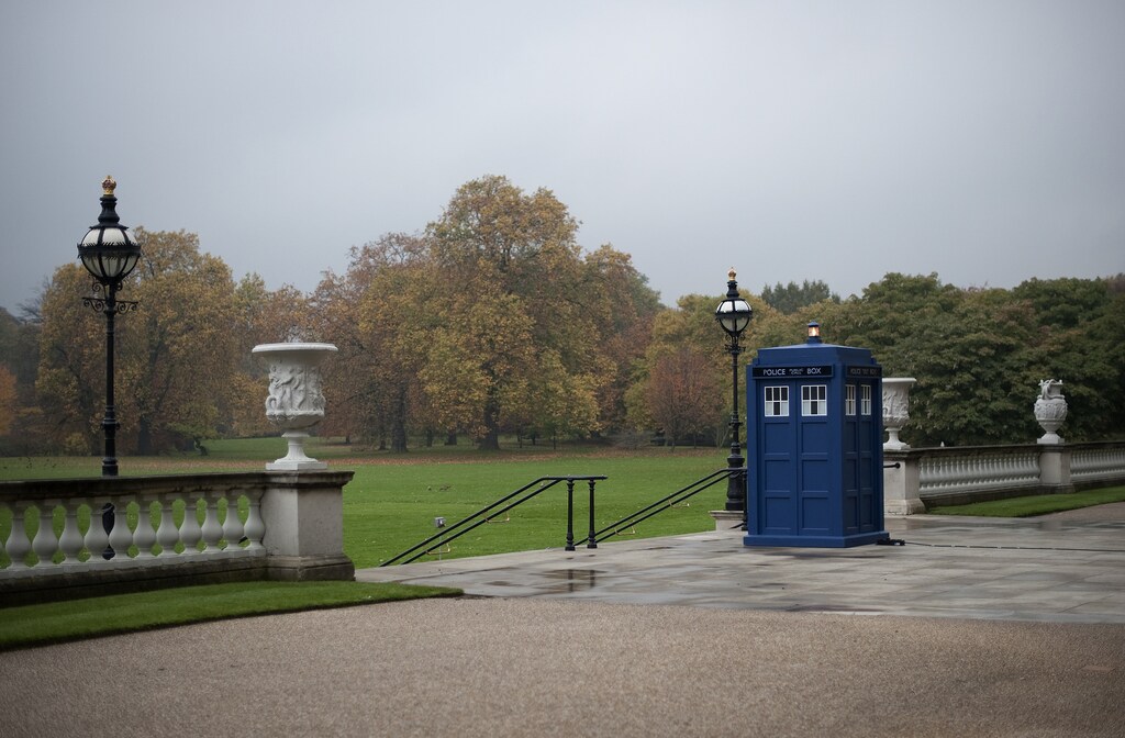 The Tardis is seen in the grounds of Buckingham Palace during a reception to mark the 50th anniversary of Doctor Who, London November 18, 2013. REUTERS/Eddie Mulholland/pool (BRITAIN - Tags: ROYALS ENTERTAINMENT SOCIETY) - RTX15J1J
