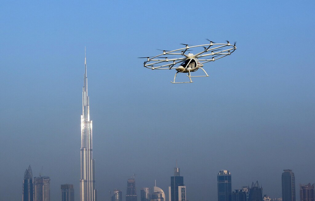 The flying taxi is seen in Dubai, United Arab Emirates September 25, 2017. REUTERS/Satish Kumar - RC15305D3A00