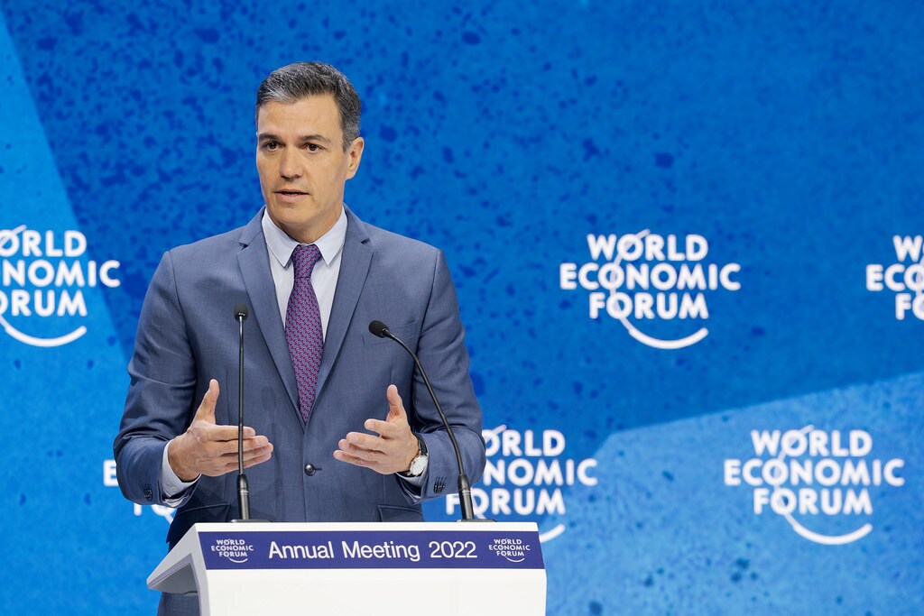 Spain's Prime Minister Pedro Sánchez addresses a plenary at the World Economic Forum's annual meeting at Davos 2022.