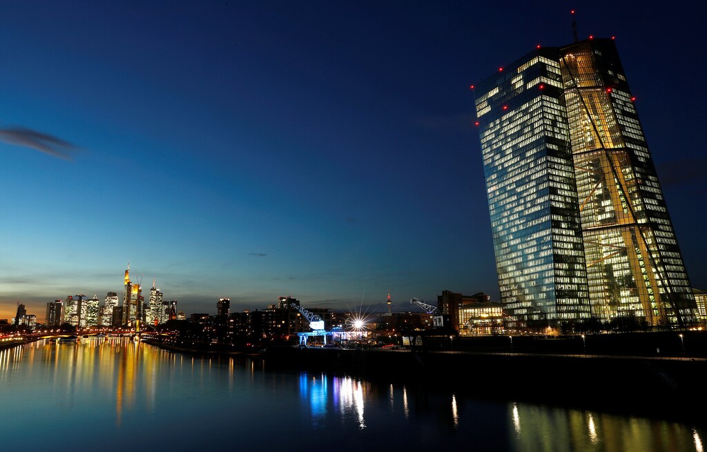 The skyline with its financial district and the headquarters of the European Central Bank (ECB) are photographed in the early evening in Frankfurt, Germany, December 4, 2018. REUTERS/Kai Pfaffenbach - RC1CCDEE9670