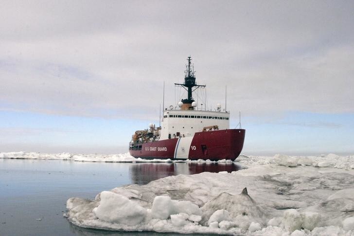 Polar Star, the U.S. Coast Guard icebreaker, completes ice drills in the Arctic in this July 3, 2013 handout photo. The United States is sending the Polar Star to help free Russian ship Akademik Shokalskiy and Chinese icebreaker Snow Dragon gripped by Antarctic ice, the Coast Guard said on January 4, 2013. The Polar Star is responding to a request for assistance from Australian authorities as well as from the Russian and Chinese governments, it said in a statement. REUTERS/U.S. Coast Guard/Petty Officer 3rd Class Rachel French/Handout via Reuters (UNITED STATES - Tags: ENVIRONMENT MILITARY MARITIME POLITICS) ATTENTION EDITORS - THIS IMAGE WAS PROVIDED BY A THIRD PARTY. FOR EDITORIAL USE ONLY. NOT FOR SALE FOR MARKETING OR ADVERTISING CAMPAIGNS. THIS PICTURE IS DISTRIBUTED EXACTLY AS RECEIVED BY REUTERS, AS A SERVICE TO CLIENTS