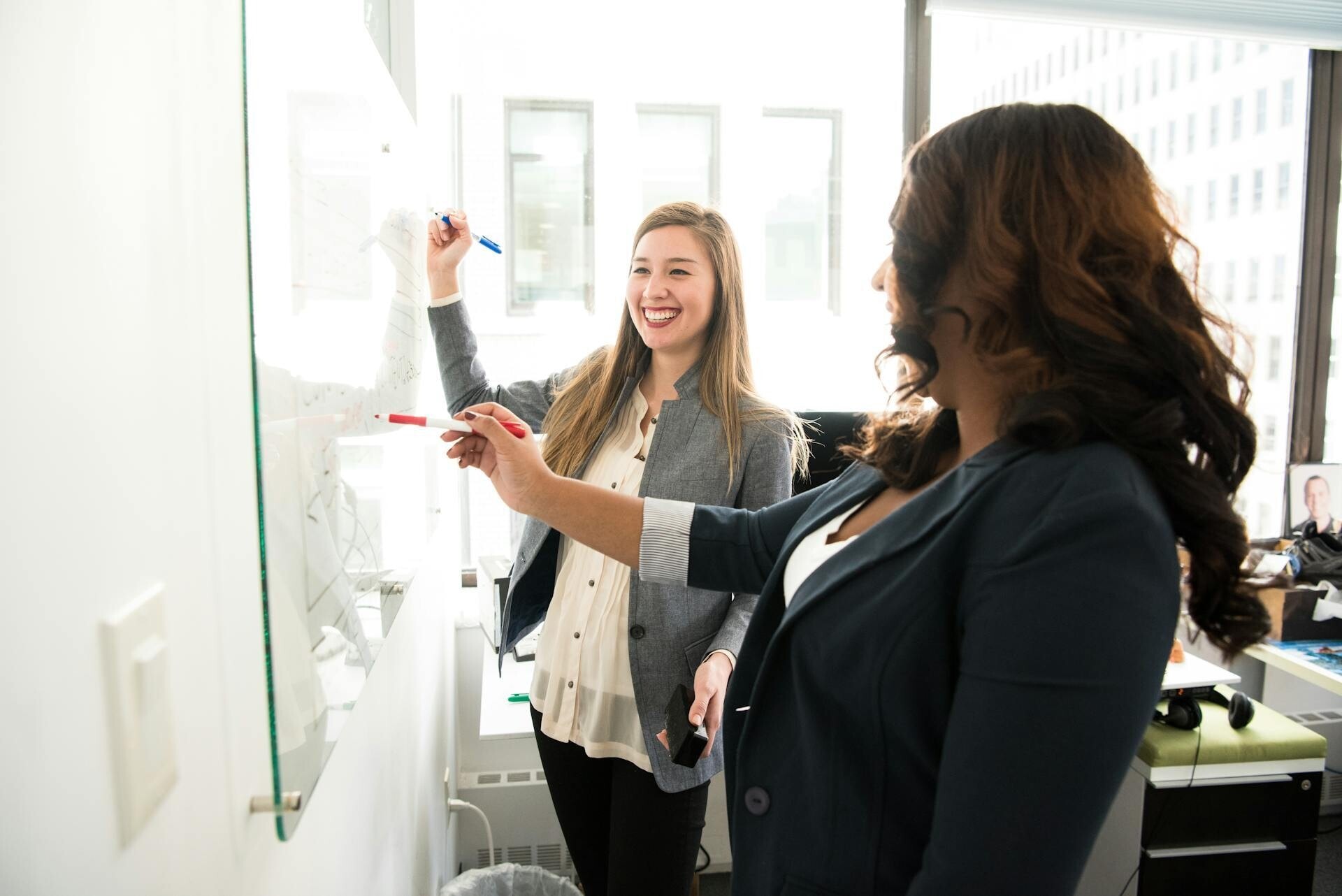 Women leaders make work better. Here's the science behind how to