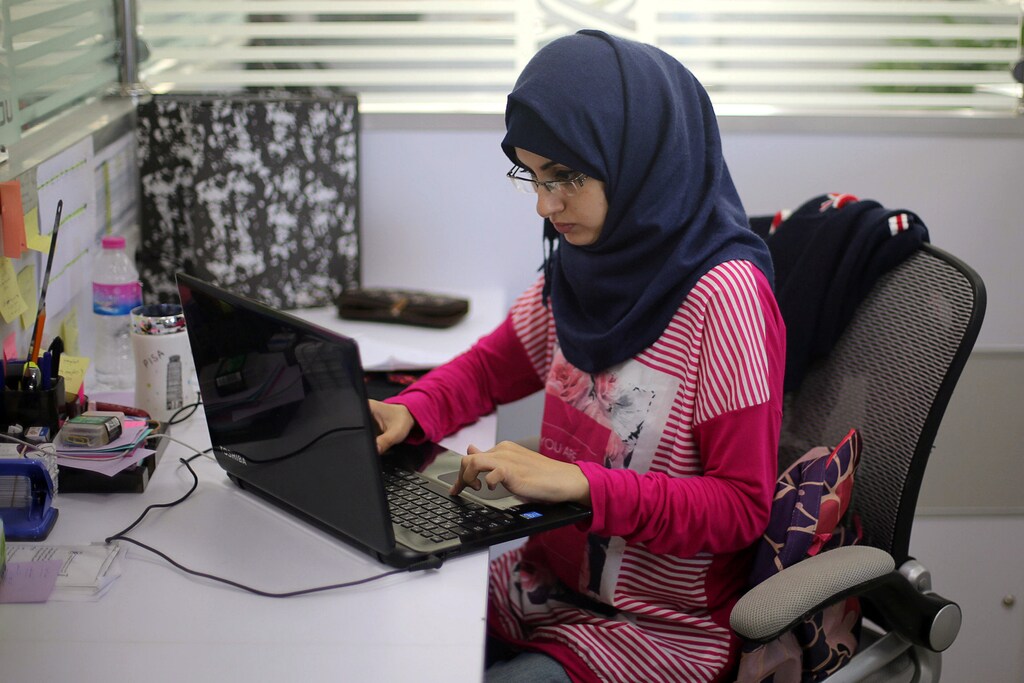 Palestinian entrepreneur Samar Hijjo developed an app for women during pregnancy and after giving birth