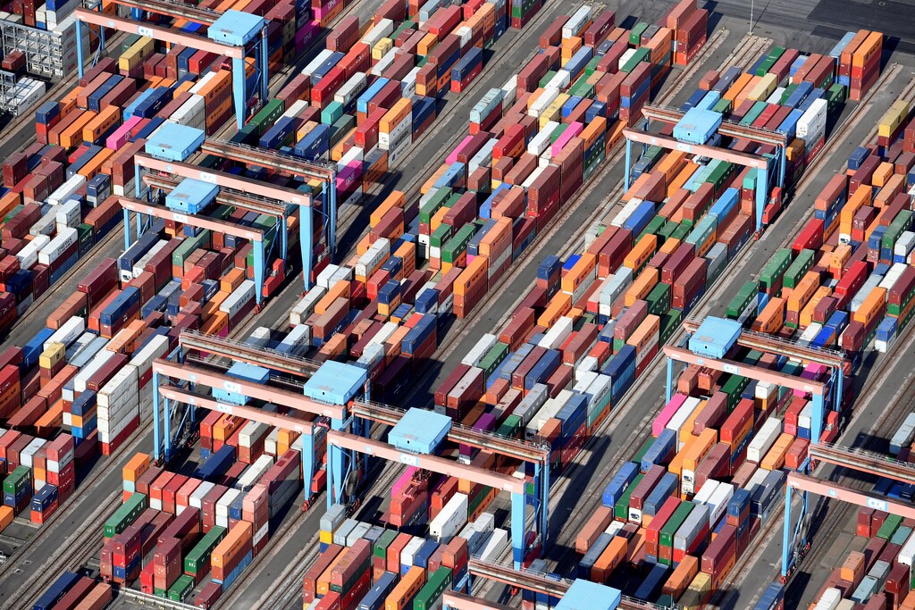 In a joint publication, the World Trade Organization and World Economic Forum have outlined how to overcome global policy barriers that prevent the adoption of TradeTech.