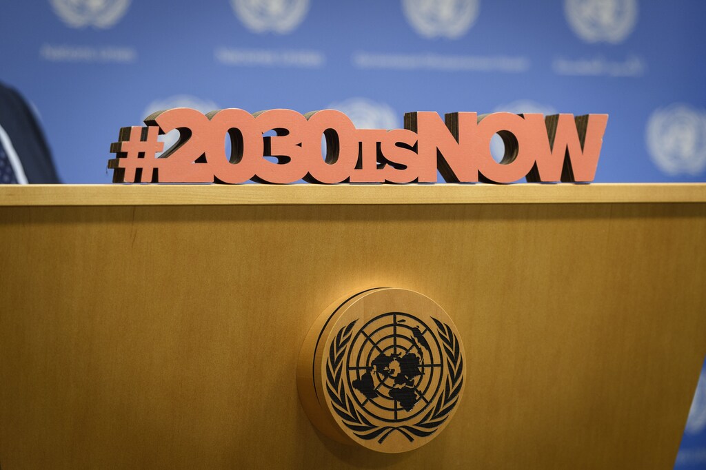 Detail on the podium during the press briefing on the 2030 Agenda and implementing the Sustainable Development Goals (SDGs). (24 September 2019)