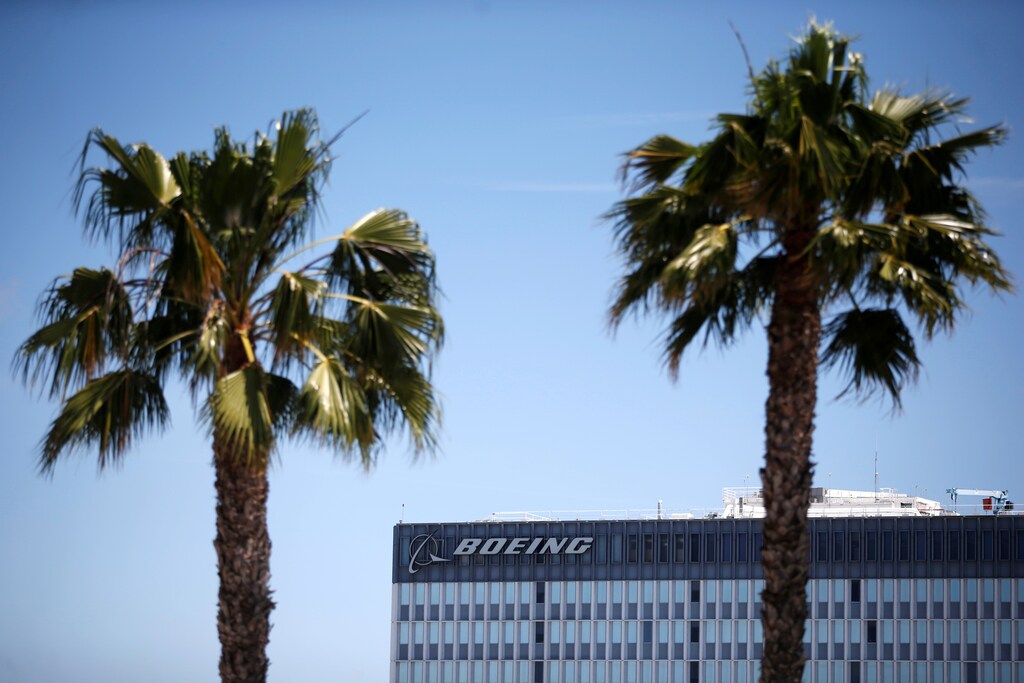The logo of Boeing (BA) is seen in Los Angeles, California, United States, April 22, 2016. REUTERS/Lucy Nicholson/File Photo - RTSGH3A