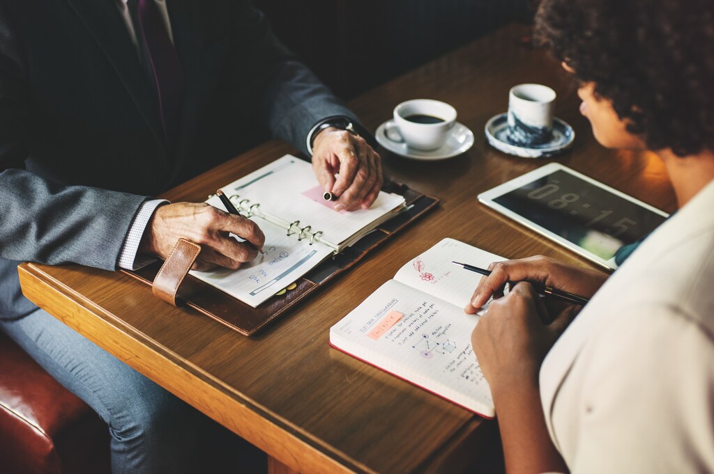 Business meeting at a cafe