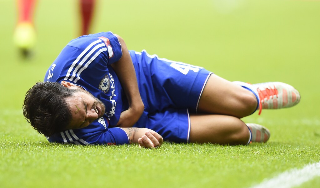 Football - Chelsea v Arsenal - FA Community Shield - Wembley Stadium - 2/8/15Chelsea's Cesc FabregasReuters / Dylan MartinezLivepicEDITORIAL USE ONLY. No use with unauthorized audio, video, data, fixture lists, club/league logos or "live" services. Online in-match use limited to 45 images, no video emulation. No use in betting, games or single club/league/player publications. Please contact your account representative for further details. - 13935532