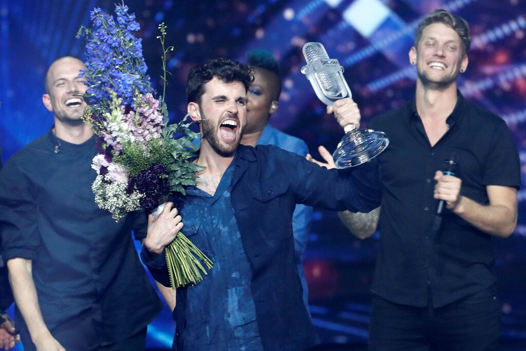 Duncan Laurence of the Netherlands reacts after winning the 2019 Eurovision Song Contest in Tel Aviv, Israel May 19, 2019. REUTERS/Ronen Zvulun - RC1EC3DE48A0