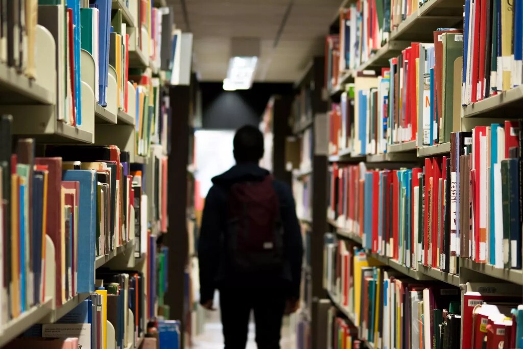 Los problemas de salud mental están aumentando en los campus universitarios y las directivas debe encontrar formas innovadoras de ayudar a garantizar el bienestar de los estudiantes