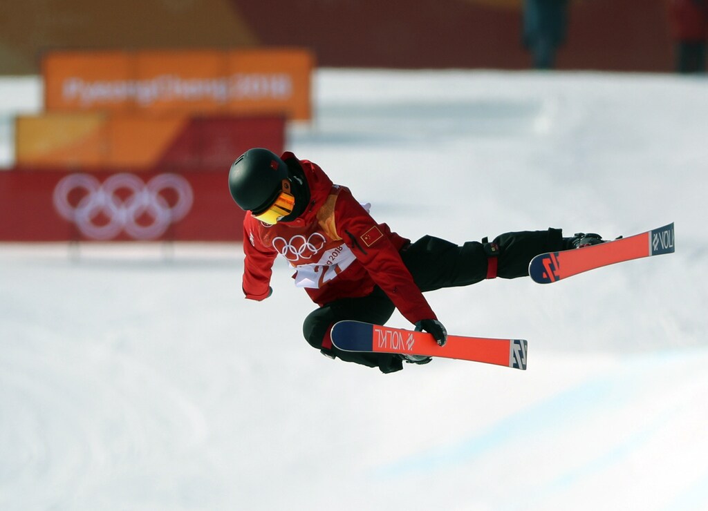 Freestyle Skiing - Pyeongchang 2018 Winter Olympics - Women's Ski Halfpipe Qualifications - Phoenix Snow Park - Pyeongchang, South Korea - February 19, 2018 - Chai Hong of China competes. REUTERS/Mike Blake - DEVEE2J05ARD0