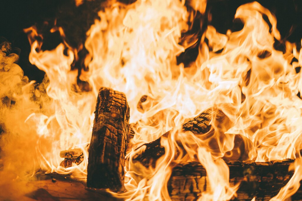 Logs burning