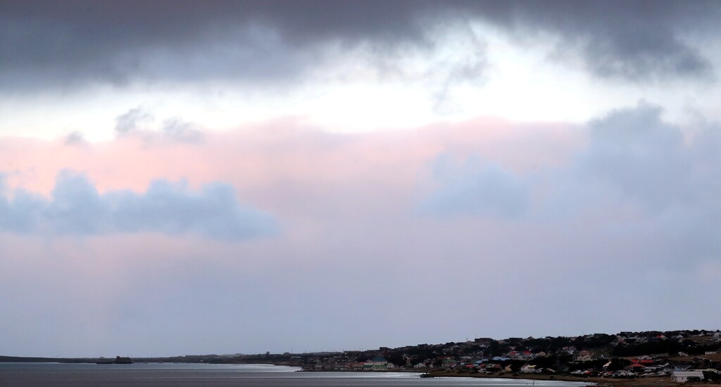The coast of Port Stanley is seen from Moody Brook, Falkland Islands, May 17, 2018. REUTERS/Marcos Brindicci - RC1B40FDEAA0