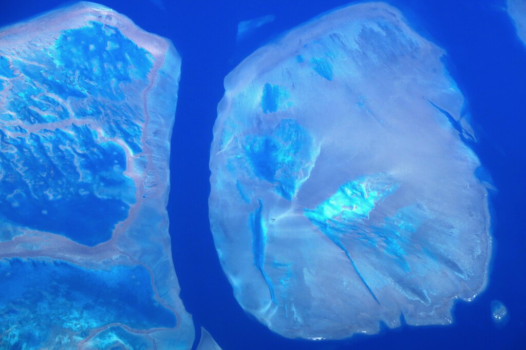 Coral reefs can be seen from above on the Great Barrier Reef, located off the coast of Queensland, near the town of Rockhampton, in Australia, November 15, 2018. REUTERS/David Gray - RC12972C42E0