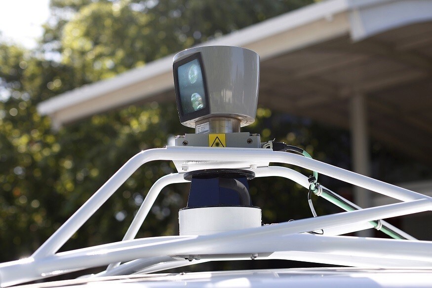 A sensor is seen spinning atop a Google self-driving vehicle before a presentation at the Computer History Museum in Mountain View, California May 13, 2014. REUTERS/Stephen Lam (UNITED STATES - Tags: SCIENCE TECHNOLOGY TRANSPORT) - RTR3OZBV