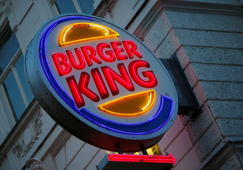 The logo of Burger King is seen outside a shop in Vienna in Vienna, Austria, October 1, 2016. REUTERS/Leonhard Foeger - RTX2HDG8 - RTSR03U