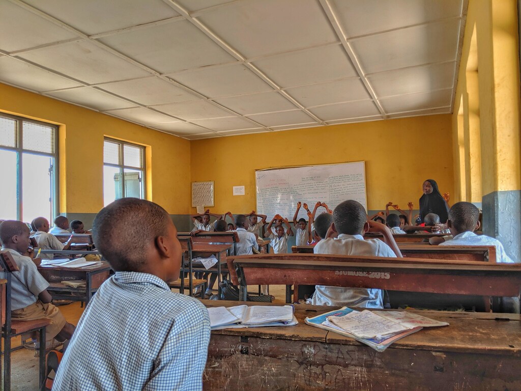 image of school children in Africa