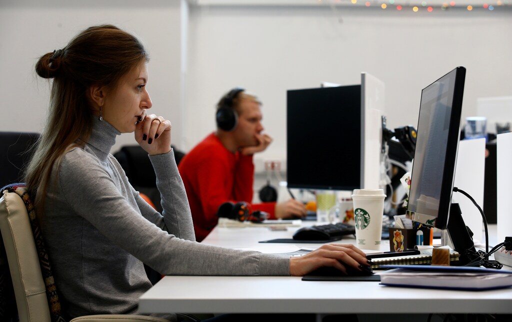 Employees spend 13 hours per month on average worrying about their finances while at work
